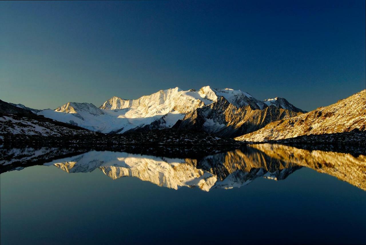 Hotel Garni Montana Mayrhofen Bagian luar foto